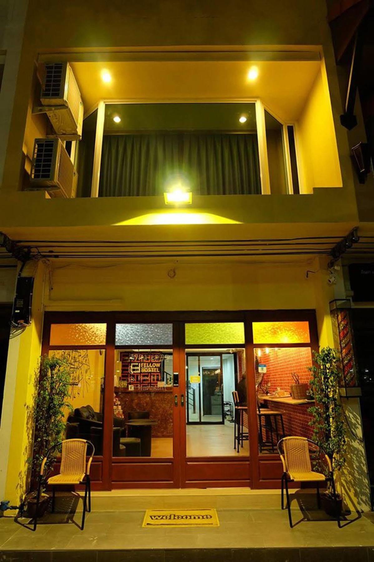 Fellow Hostel Chiang Mai Buitenkant foto